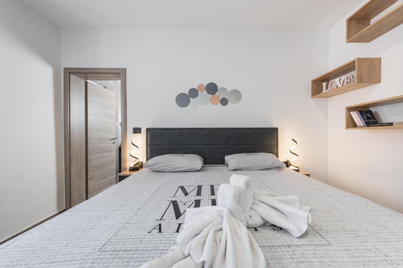 Green Luxury II With Heated Pool, Jacuzzi & Sauna Ruzici  외부 사진